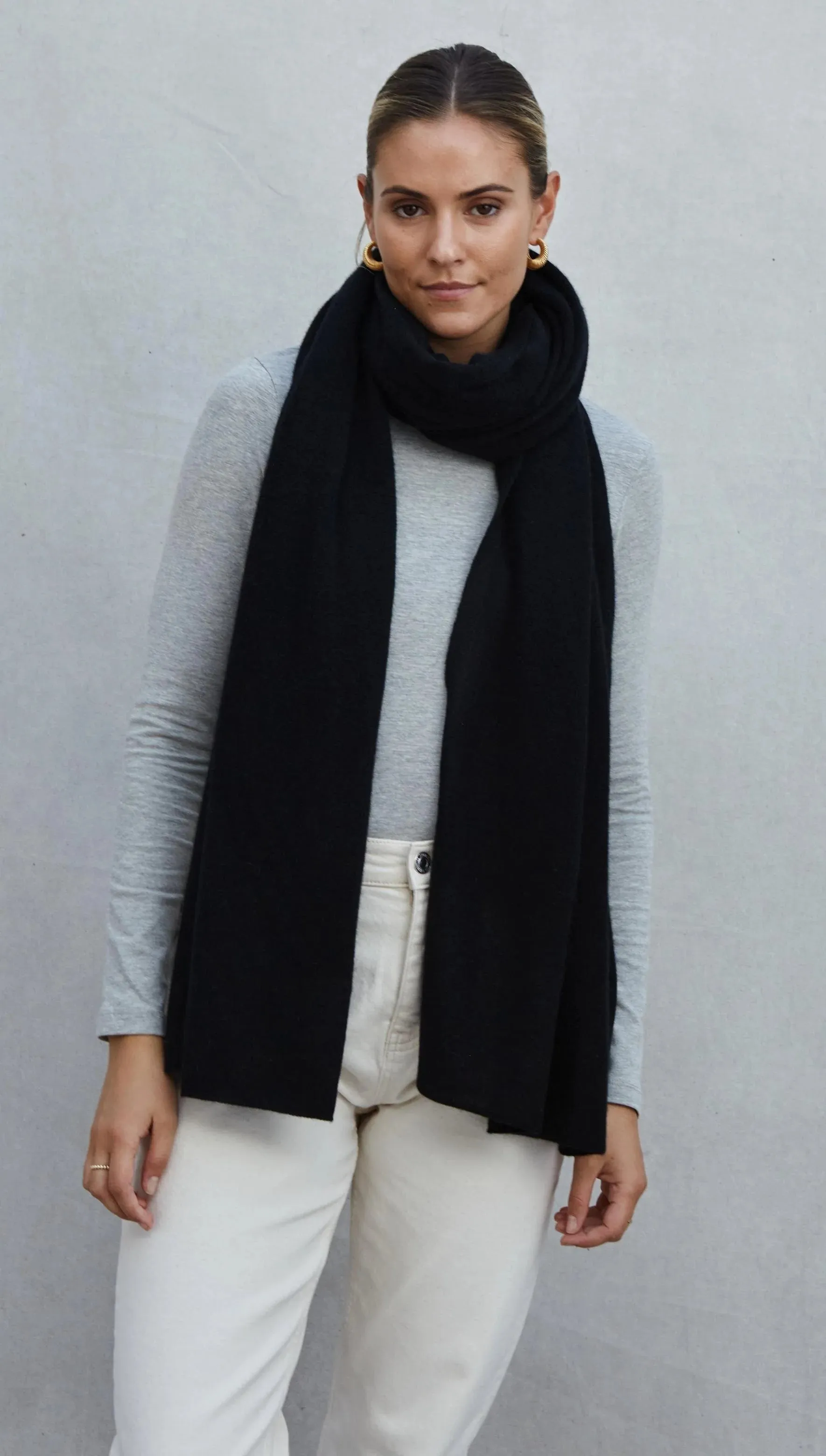 Charli Cashmere Scarf Black