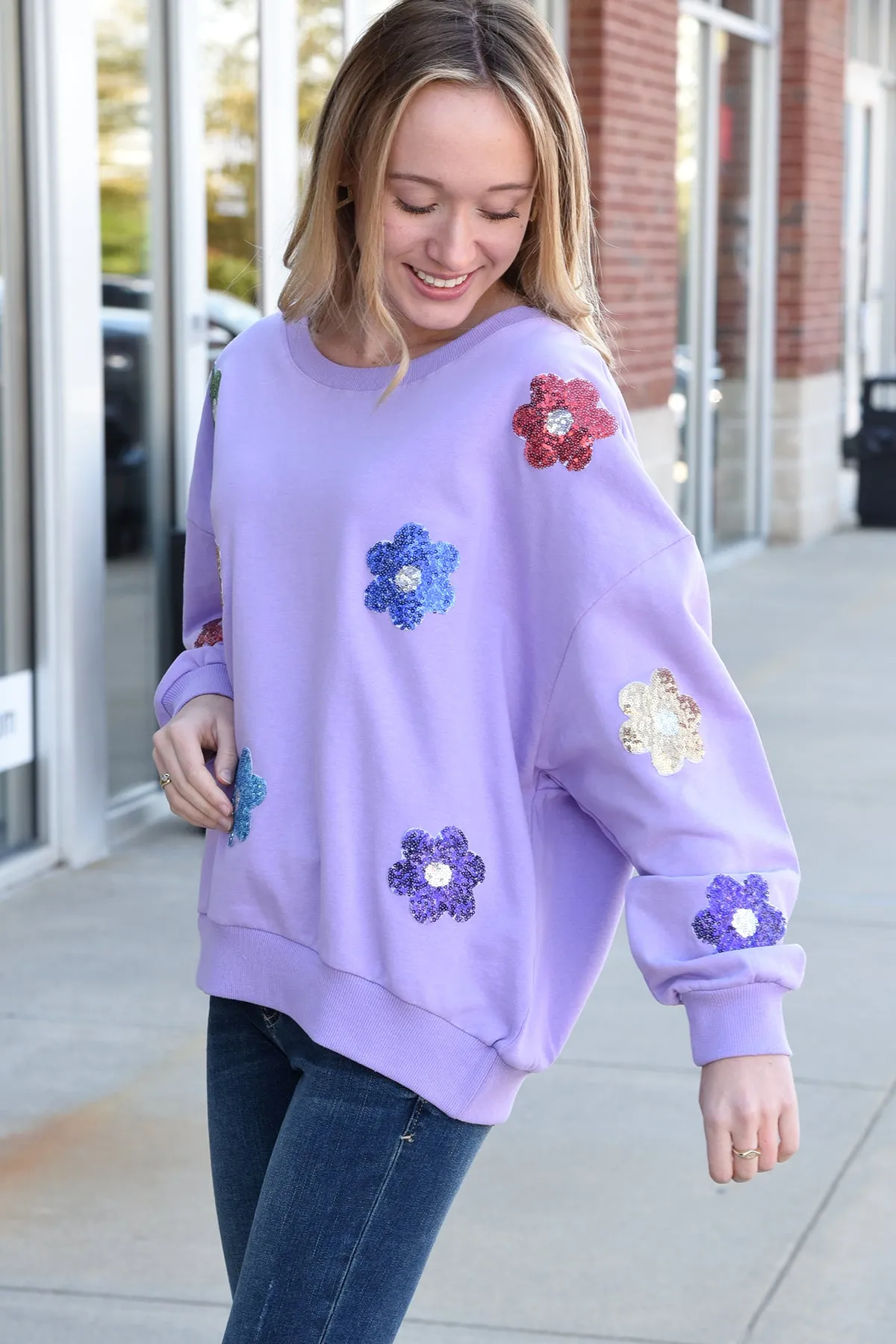 FLOWER PATCH SWEATSHIRT