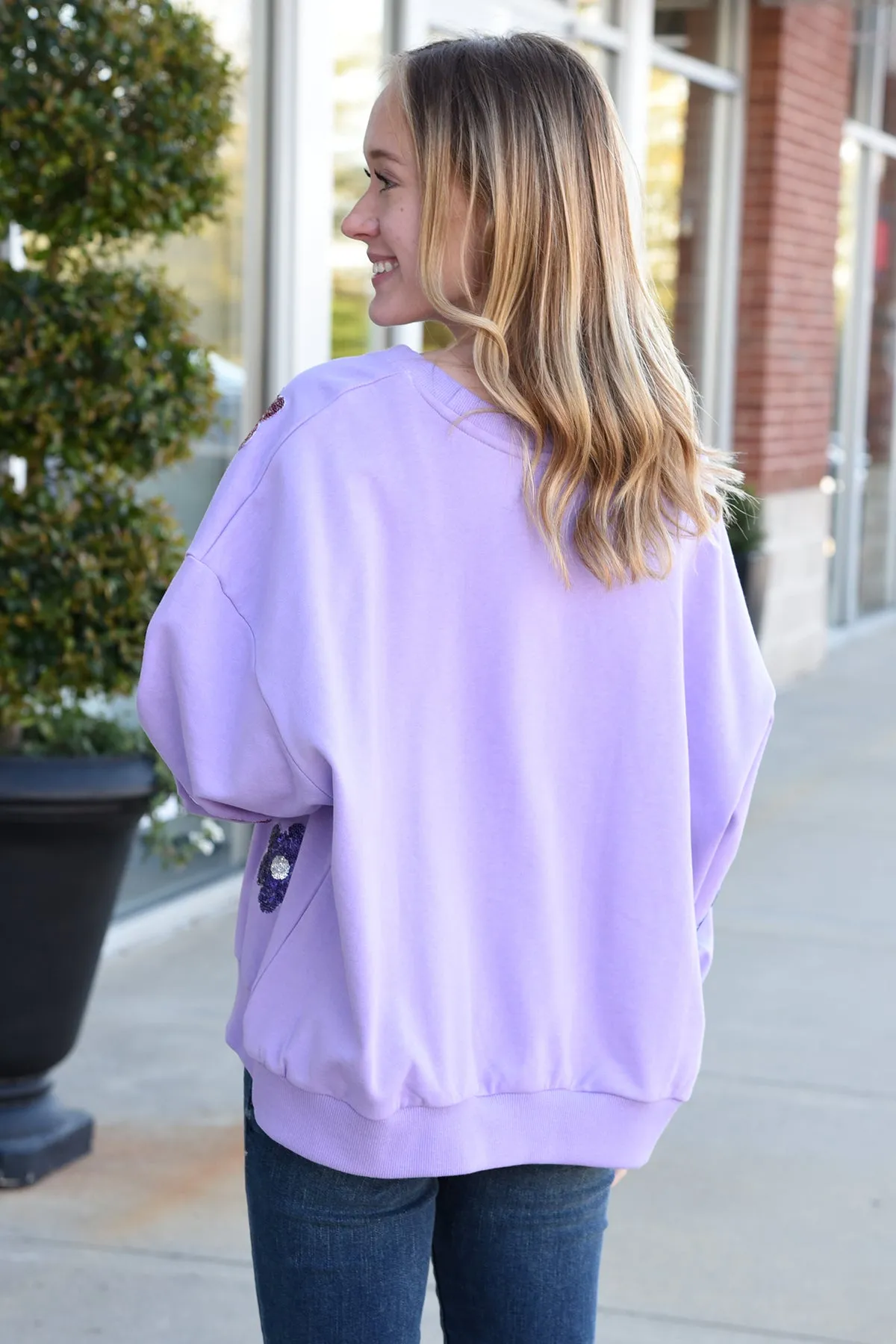 FLOWER PATCH SWEATSHIRT