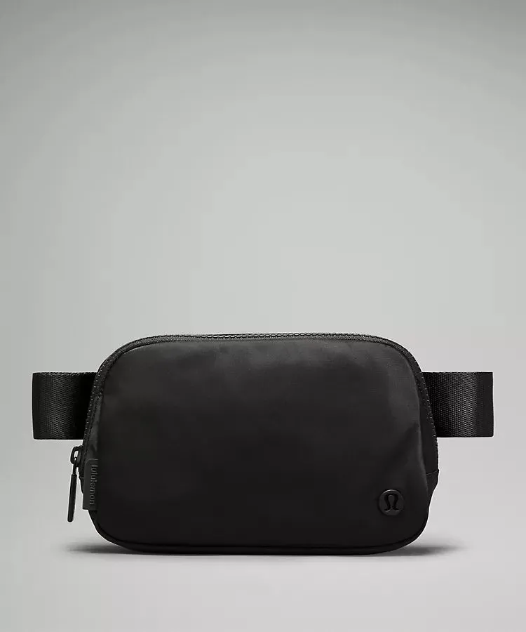 Lululemon Everywhere Belt Bag