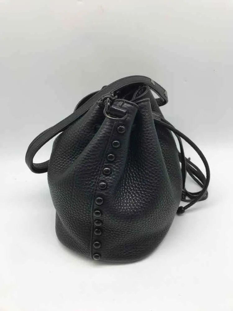 Pre-Owned Rebecca Minkoff Black Bucket Bag Crossbody